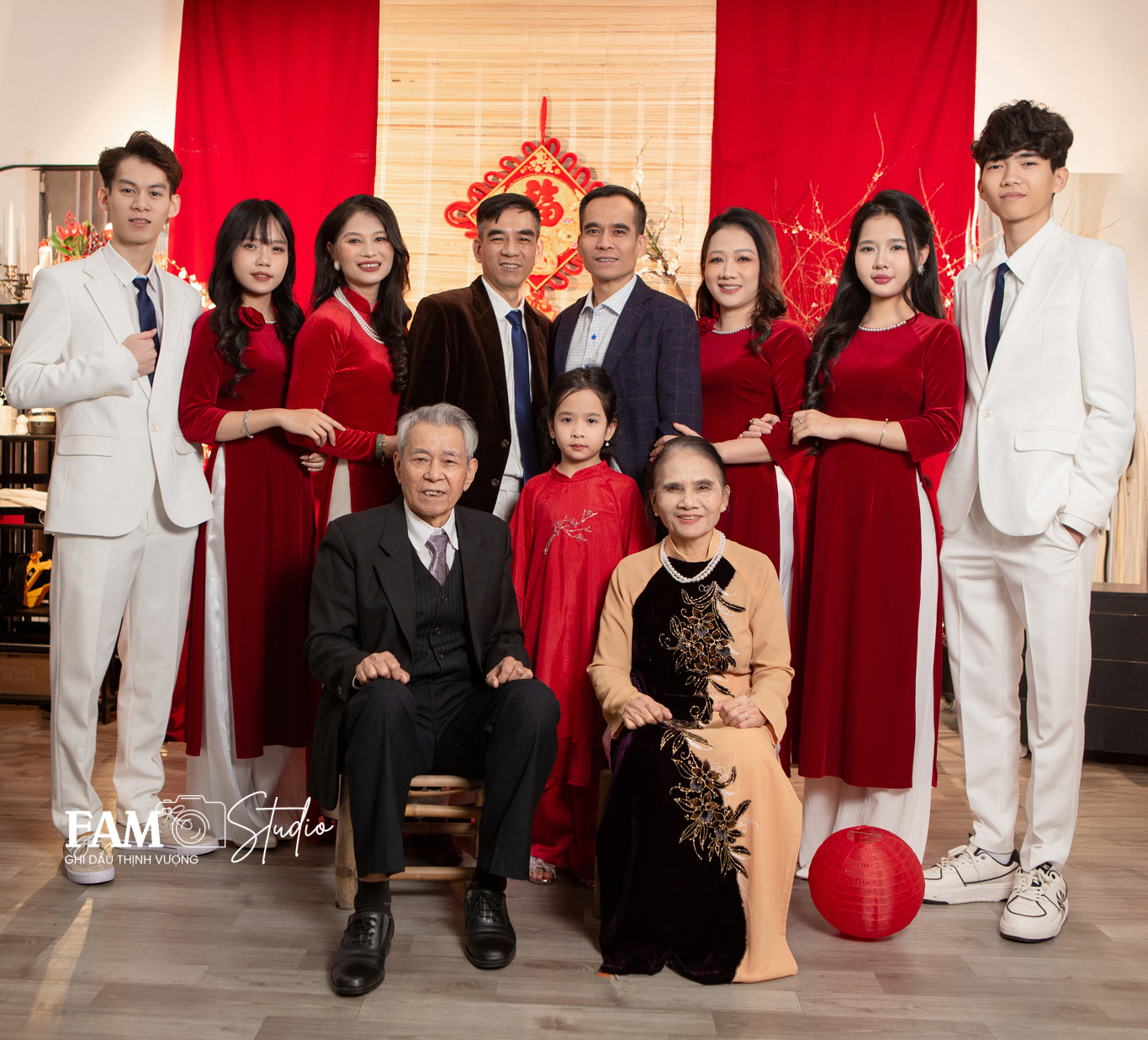 Album ảnh Tết gia đình